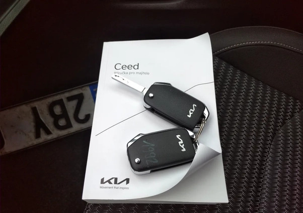 Kia Ceed cena 47970 przebieg: 22805, rok produkcji 2022 z Krobia małe 172